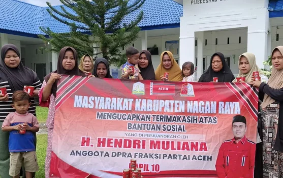 Hendri Muliana Salurkan 49 Ribu Kaleng Sarden untuk Ibu Hamil dan Menyusui di Nagan