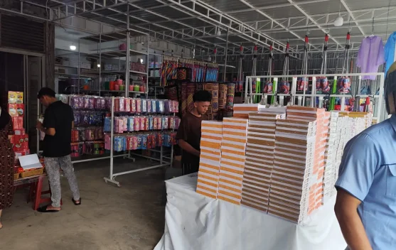 Sekolah Sudah Mulai Stok Alat Tulis Masih Tersedia