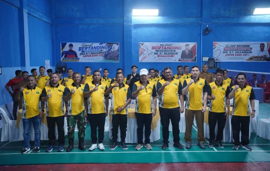Anggota Komisi VII DPR RI Zulkarnaini Gelar Turnamen Bulutangkis