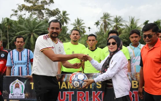 Ketua DPRK Aceh Barat Buka Turnamen Sepak Bola HUT RI ke-81 Woyla Raya