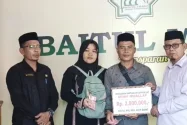Baitul Mal Aceh Barat Salurkan Bantuan kepada 10 Mualaf