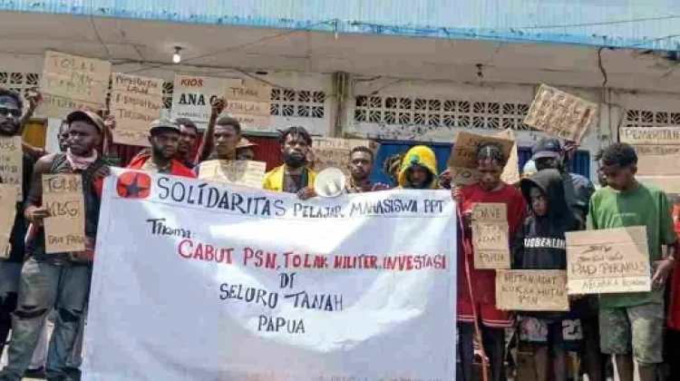 Pelajar Mahasiswa Aksi Damai di Pasar Karang Nabire