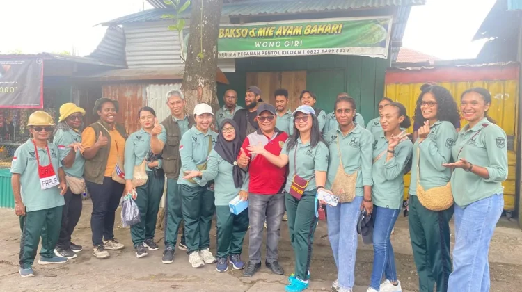 Kerja Bakti Bersih Kota Mimika Libatkan OPD, TNI-Polri dan Masyarakat