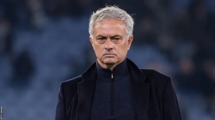 Mourinho Tinggalkan Hotel jelang Madrid vs Benfica