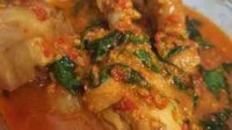Resep Ayam Woku Belanga dan Sayur Ganemo