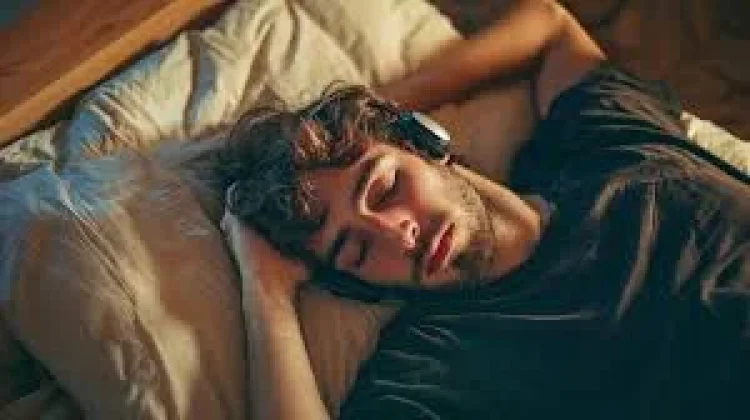 Bahaya Penggunaan Headset saat Tidur