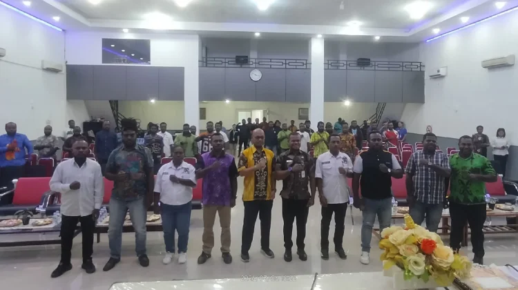 Gubernur Papua Tengah Dorong Teknisi Lokal Lebih Profesional