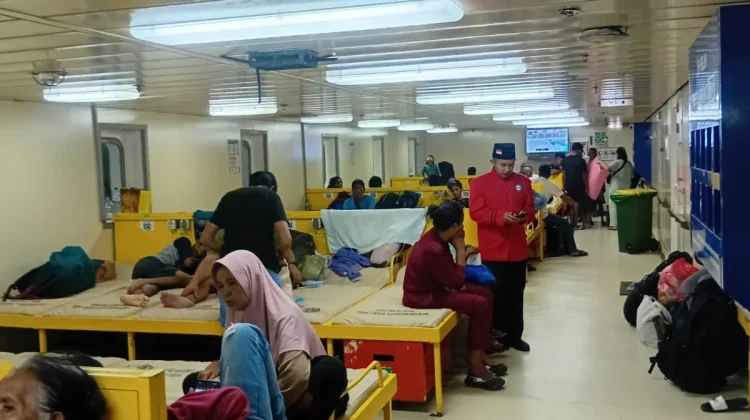 Situasi Arus Mudik Lebaran 2026 di Pelabuhan Nabire