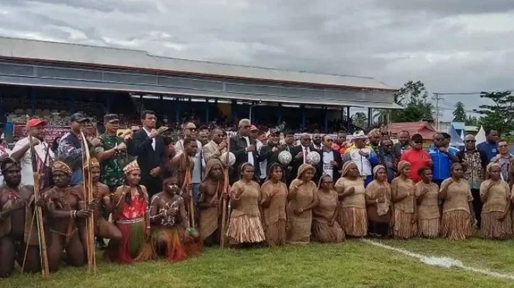 Meki Nawipa Targetkan Liga 4 Piala Gubernur Papua Tengah, Mencatak Bintang Liga 1