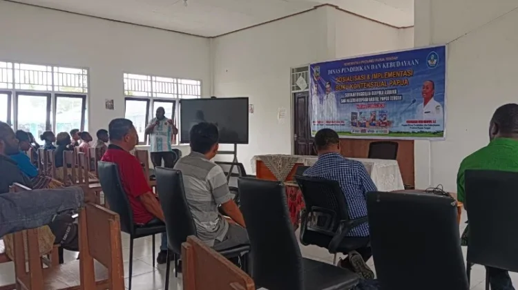 Pemprov PT Sosialisasi dan Implementasi Buku Pembelajaran Kontekstual Papua