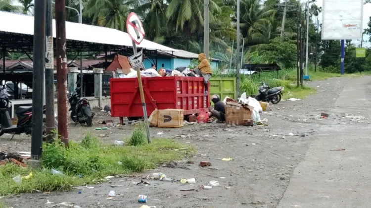 DLH Nabire Pastikan TPS Bersih, Petugas Siaga Selama Lebaran dan Libur Idulfitri
