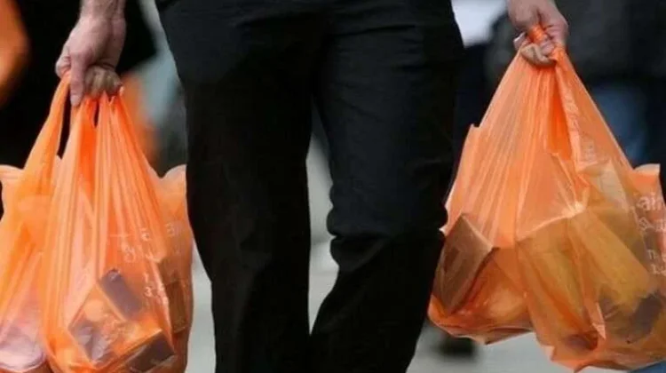 Harga Plastik vs Kesadaran Lingkungan