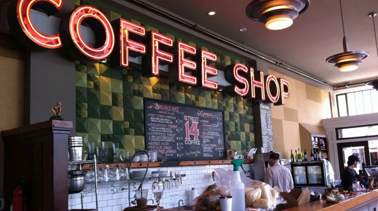 Ngopi, Nongkrong, atau Nabung?