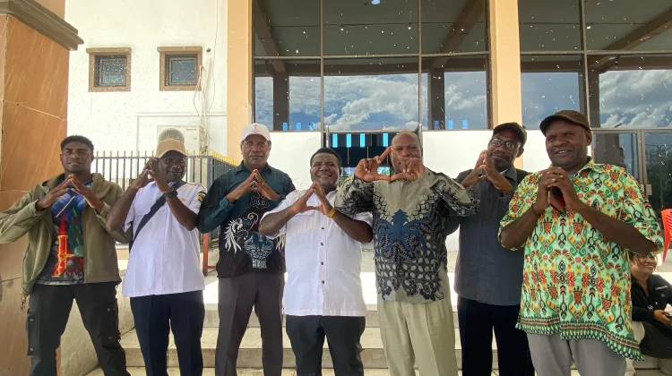 Dukungan Lembaga Adat Warnai Satu Tahun Kepemimpinan Bupati dan Wabup Mimika