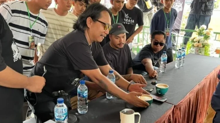 Puluhan Barista Nabire Ramaikan Kompetisi Putar Kopi Seri II
