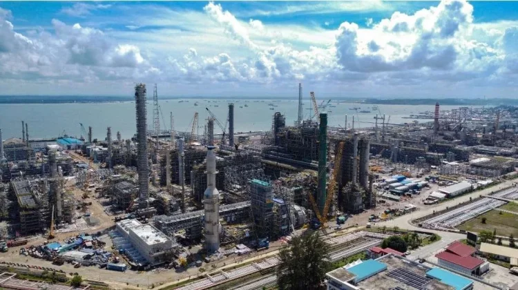 Indonesia Discovers 13 New Oil and Gas Wells in East Kalimantan
