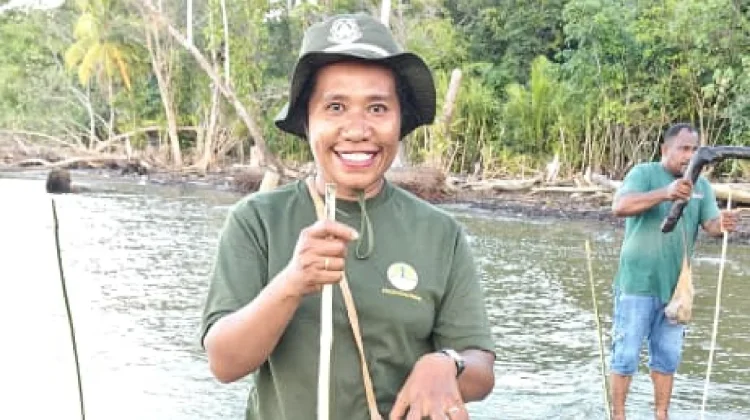 DLHKP PT Ajak Warga  di Pesisir , Ikut Menjaga dan Melestarikan Hutan Manggrove