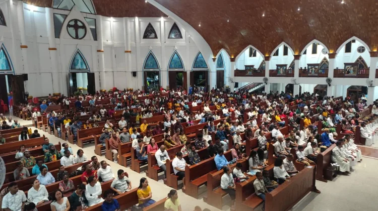 Pastor KSK Nabire Dorong OMK Terlibat Pelayanan Sosial