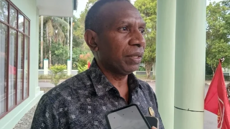 Ketua DPRK Mimika, Primus Natikapareyau Soroti Akses Pendidikan Anak di Pesisir