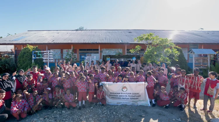 DWP Papua Tengah Salurkan Bansos untuk Anak di Yaro, Bawa Harapan dan Motivasi