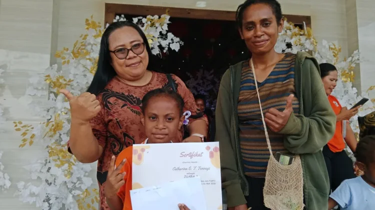 Katarina Tenoye Juara Lomba Mewarnai Cap Go Meh dan HUT ke-3 PSMTI Nabire