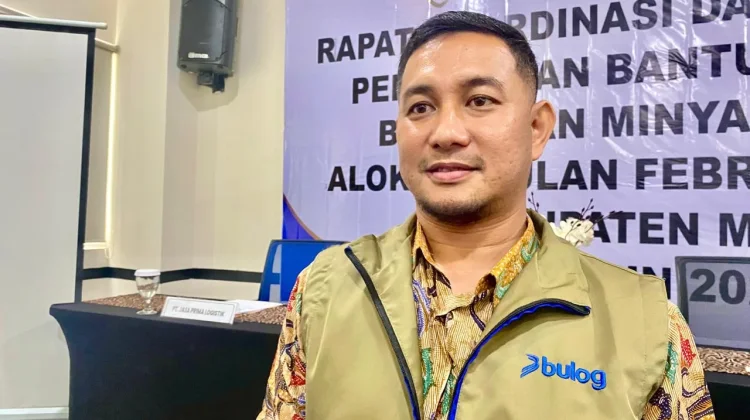 Bulog Timika Salurkan Bantuan Beras dan Minyak Goreng kepada 27.209 Penerima