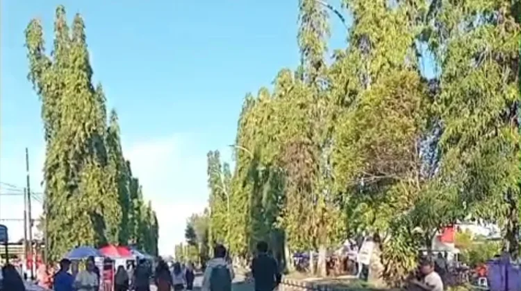 Warga Antusias saat Car Free Day Akhir April