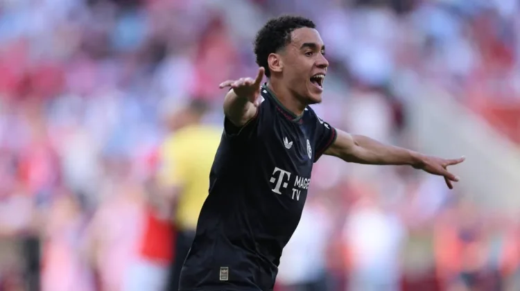 Comeback Dramatis Bayern, Bangkit dari Tertinggal 0-3