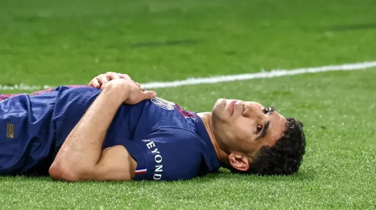 Cedera Hakimi, PSG Tanpa Bek Andalan di Semifinal Liga Champions