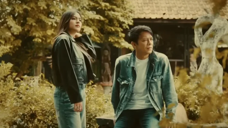Lirik dan lagu Ariel NOAH & Raisa - senang dengar suaramu lagi (OST. Dilan ITB 1997)