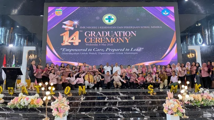 Penamatan Siswa SMK 3 Kesehatan Mimika Jadi Tonggak Awal Masa Depan