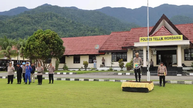 Kapolda Papua Barat Tinjau Kesiapan Pengamanan Pleno DAP di Teluk Wondama