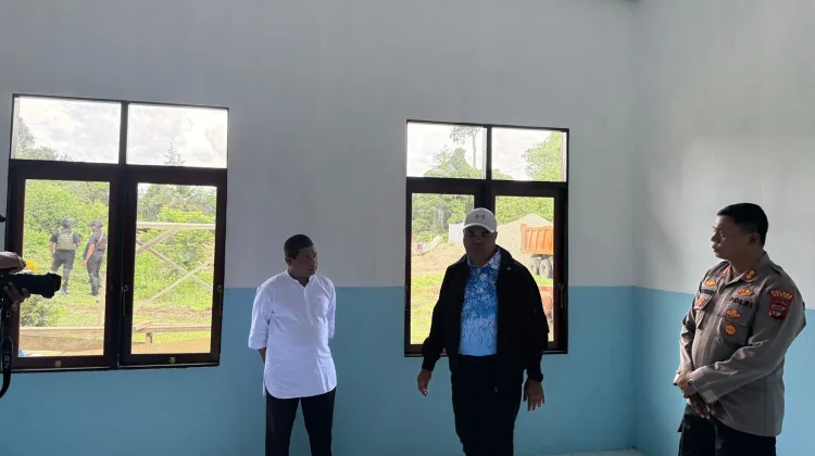 Kapolda Papua Tengah Tinjau Dapur MBG Wilayah 3T Topo, Siap Layani Ratusan Pelajar