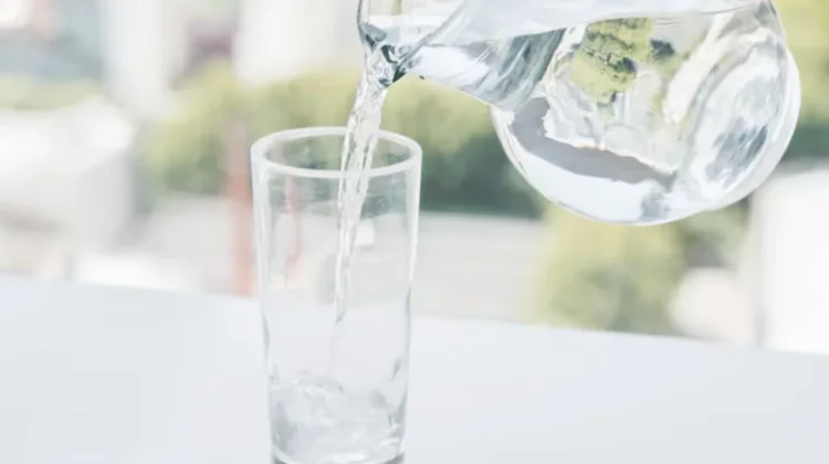 Manfaat Minum Air Putih bagi Kesehatan Tubuh