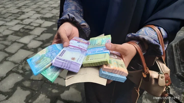 Rupiah Tembus Rp17.789 per Dolar AS, Terlemah Sepanjang Masa
