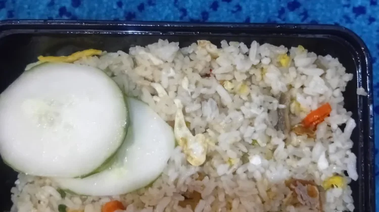 Cara Membuat Nasi Goreng Ikan Asin yang Lezat