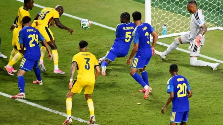 Curaçao Tahan Ekuador, Kiper Eloy Room Ukir Rekor Piala Dunia