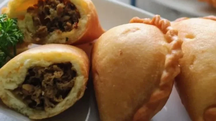 Panada Tuna: Cita Rasa Gurih Pedas Khas Manado yang Selalu Dirindukan