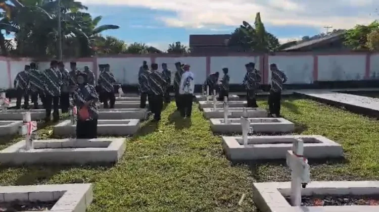 Sambut Hari Ulang Tahun ke Dua Puluh Tujuh,  PP Polri Nabire Ziarah dan Tabur Bunga