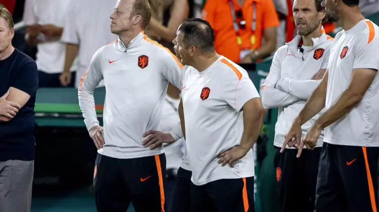 Koeman Bela Strategi Bertahan Usai Belanda Tersingkir