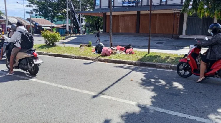 Dinas Lingkungan Hidup  Kabupaten Nabire Imbau Warga Taati Jam Buang Sampah