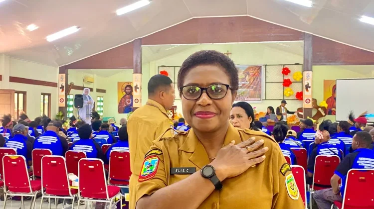 Pengurus Sanggar Suku Amungme dan Kamoro Perkuat Kompetensi Manajemen