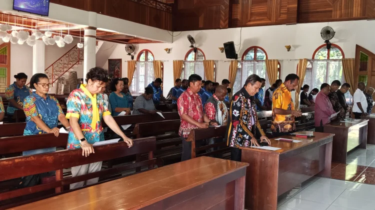 Bupati Mesaka Magai,  Apresiasi Kontingen Pesparawi 14 Kabupaten Nabire