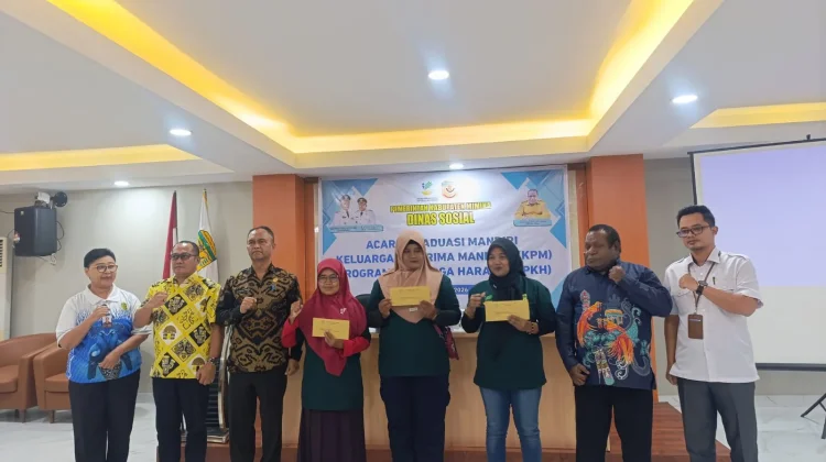 Graduasi PKH Mandiri 2026, Pemkab Mimika Serahkan Modal Usaha bagi KPM