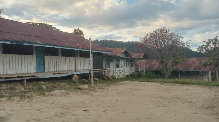 Warga Kampung Tibai Minta Pemerintah Perhatikan Pendidikan di Wilayah Terpencil