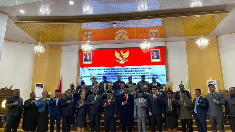 Di Hadapan DPRK, Bupati Mimika Tegaskan Masukan Fraksi Jadi Agenda Perbaikan