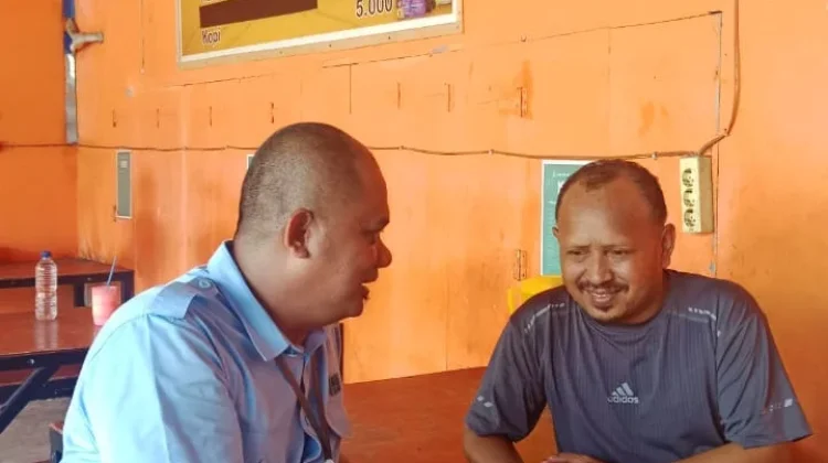 Suka Duka Membangun Usaha Ayam Lalap Rp15 Ribu di Nabire