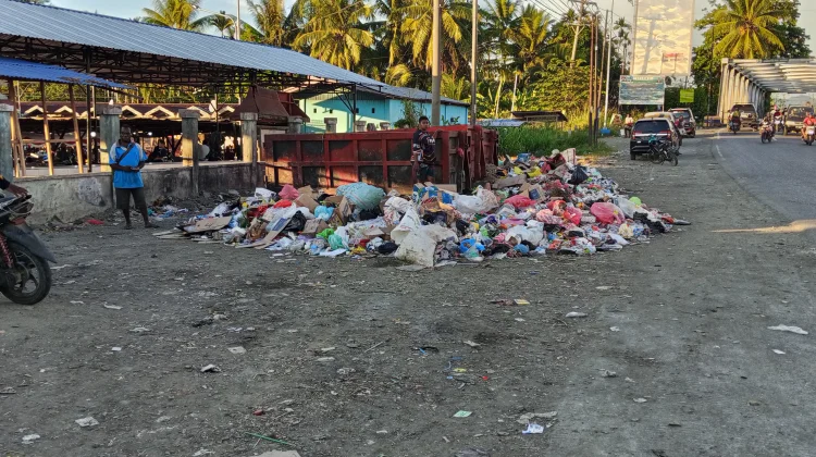 Warga Nabire Kembali Diimbau Tidak Lagi Membuang Sampah Diluar Kontainer