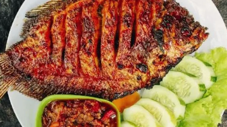 Rahasia Ikan Goreng Ala Restoran, Gurih, Renyah, dan Bikin Ketagihan