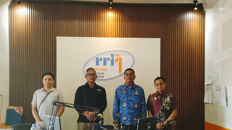 Supermarket Hadi Nabire Terapkan Pengurangan Penggunaan Kantong Plastik